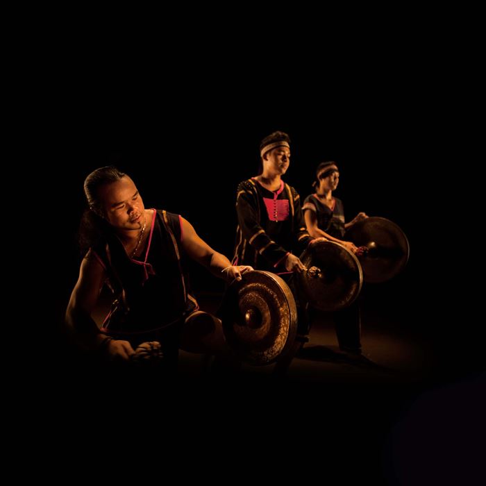 ENCHANTING MUSIC FROM TRIBAL INSTRUMENT